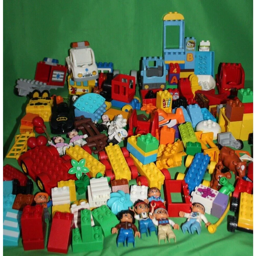 Over 160 pieces Lego Disney Mickey Mouse Club House Diego Parts Vehicles Animals